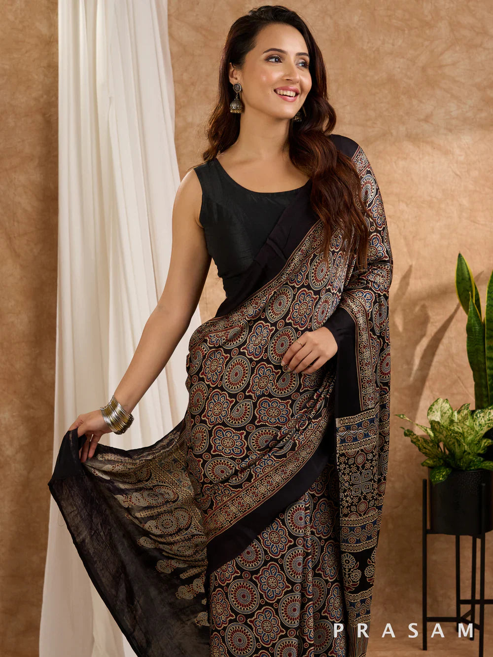 AAPKE HAI KON WALE MODAL SILK SAREE