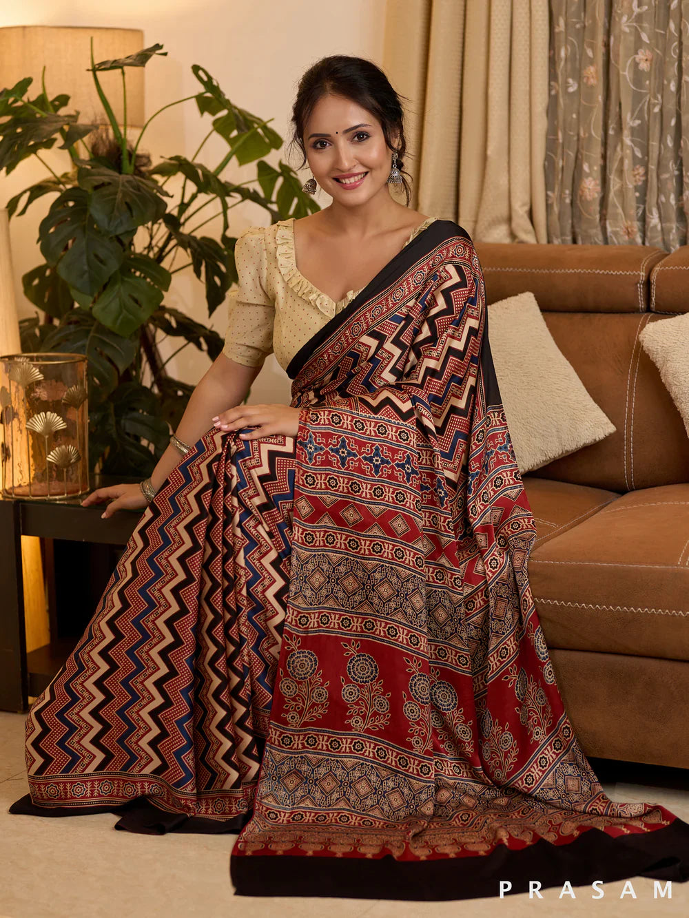 MAKEUP WALE MODAL SILK SAREE