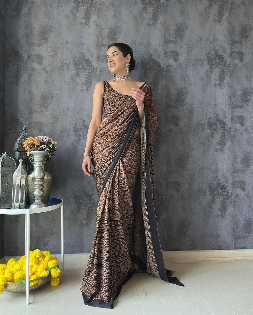 BACHNA AE HASEENO MODAL SILK SAREE